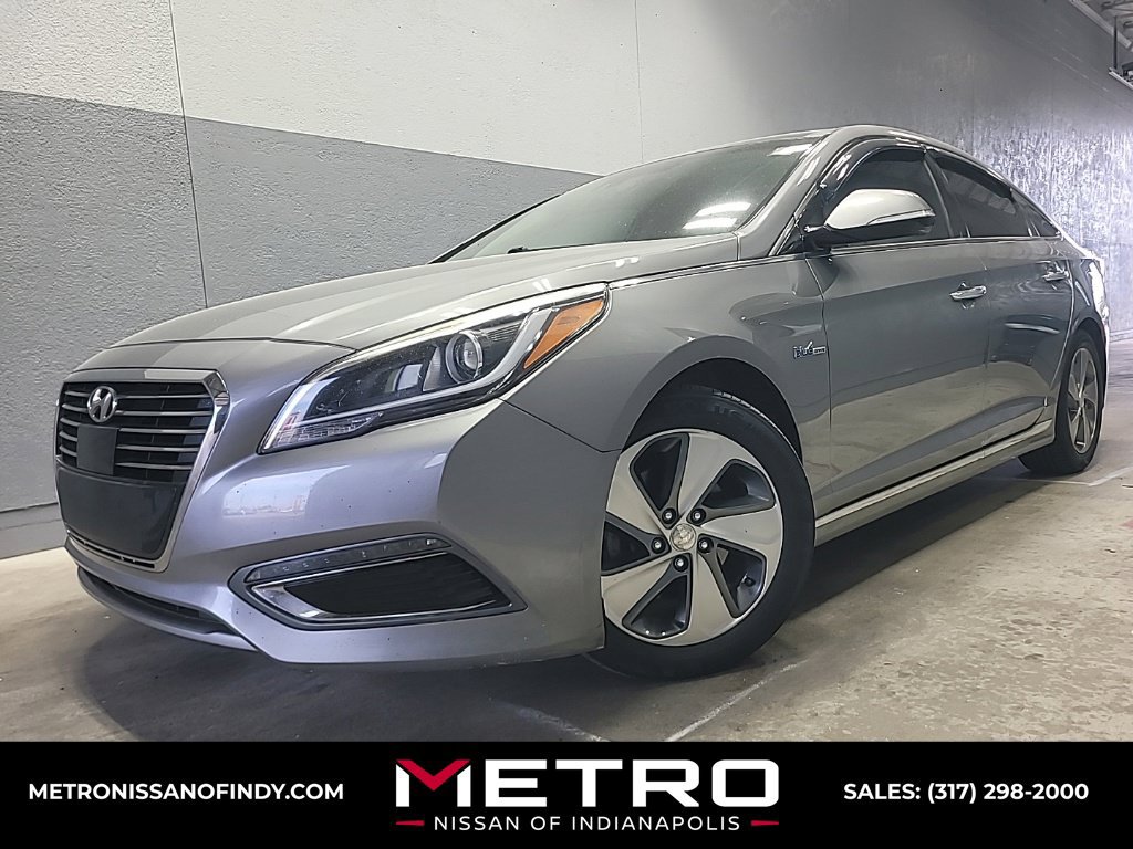 Used 2017 Hyundai Sonata Limited w/ Ultimate Package 02 FWD image 1