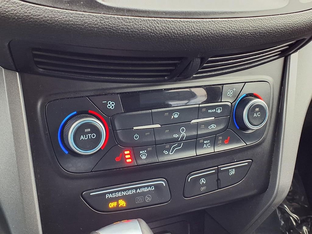 Used 2019 Ford Escape SEL image 13