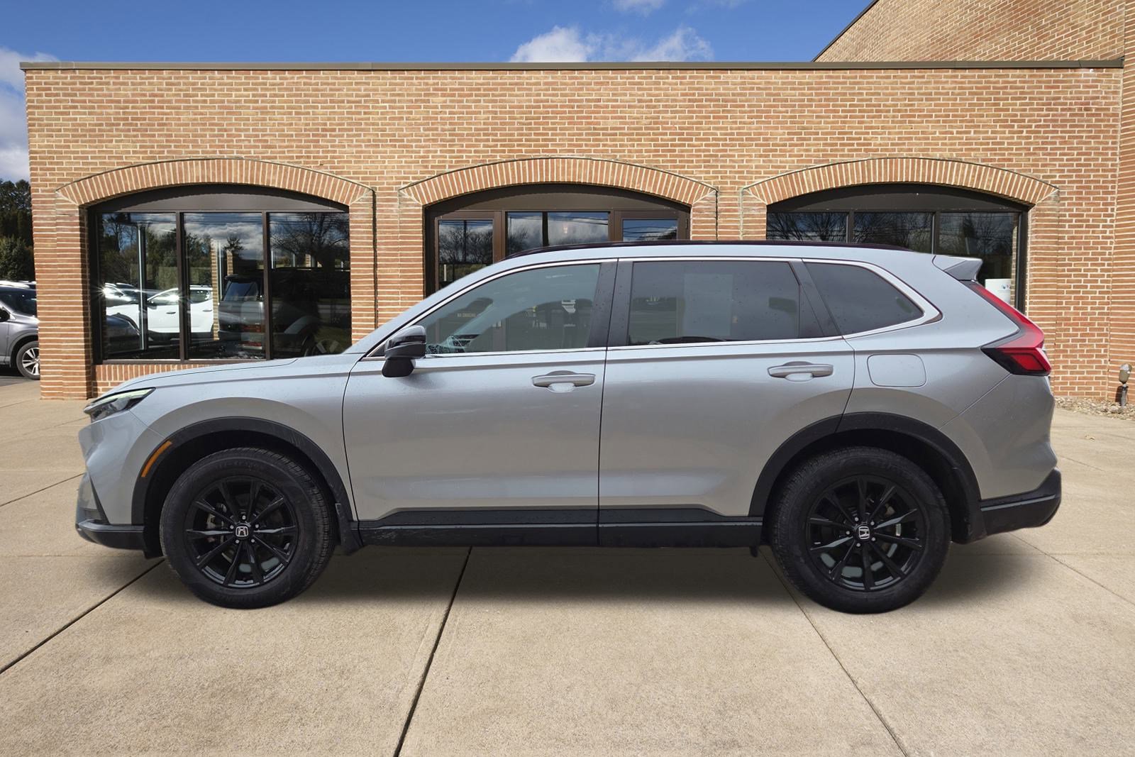 Used 2023 Honda CR-V Sport image 7