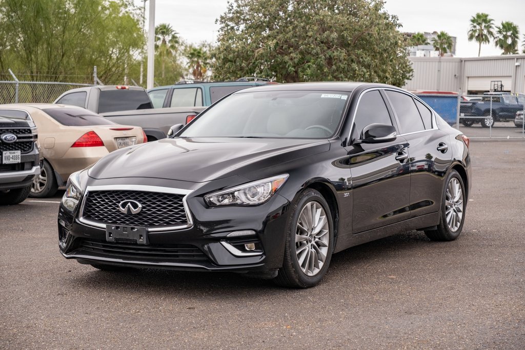 Used 2018 INFINITI Q50 Luxe image 3