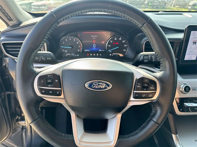 Certified 2022 Ford Explorer XLT w/ Equipment Group 202A image 15