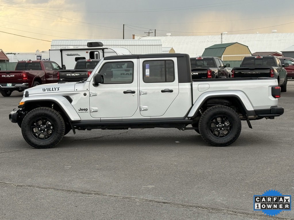 Used 2024 Jeep Gladiator Sport image 4