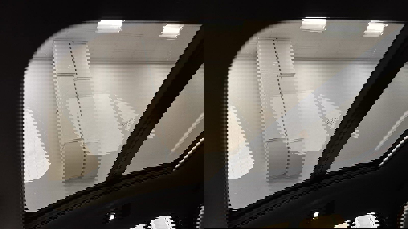 Used 2026 Volvo XC40 B4 Plus w/ Climate Package image 25