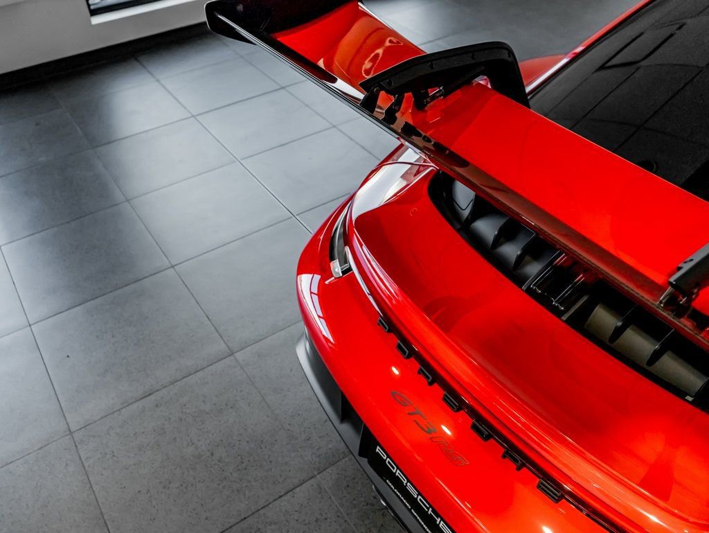 Certified 2025 Porsche 911 GT3 RS RWD image 33