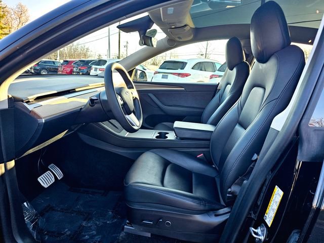 Used 2023 Tesla Model Y Performance image 17