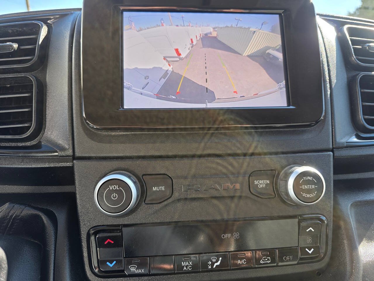 Used 2023 RAM ProMaster 3500 FWD image 8