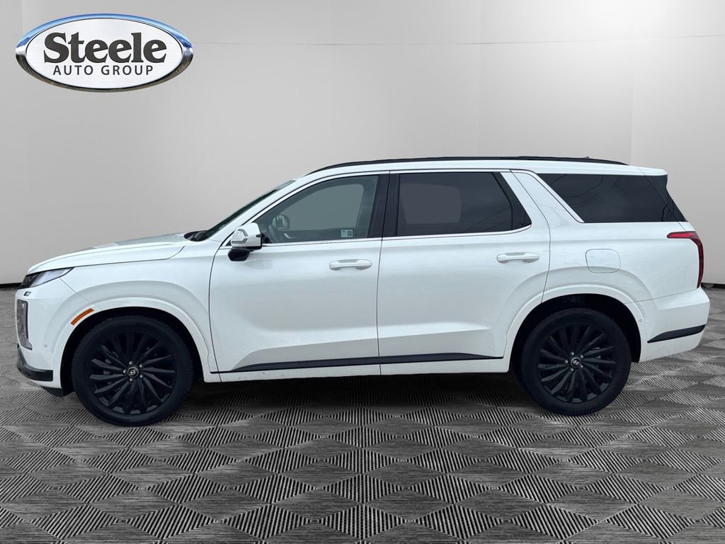 Used 2024 Hyundai Palisade Calligraphy AWD/4WD image 2
