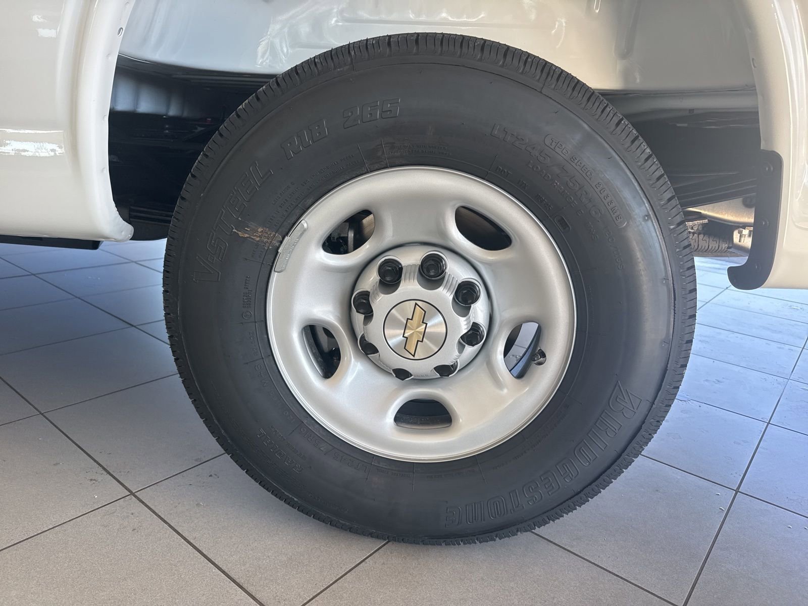 New 2025 Chevrolet Express 2500 Extended w/ Enhanced Convenience Package image 9