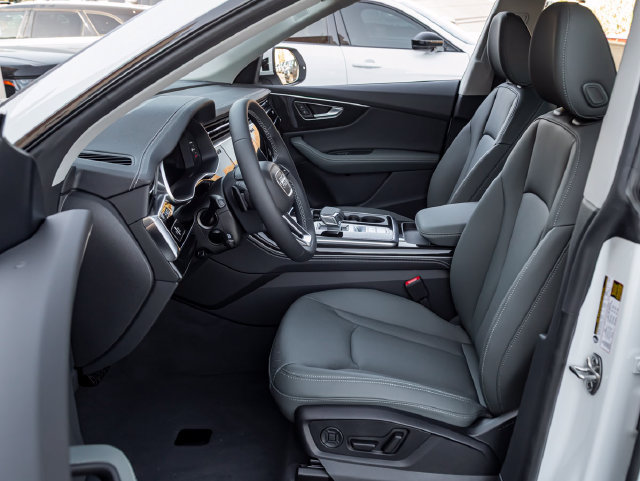 New 2026 Audi Q8 Premium Plus AWD/4WD image 15