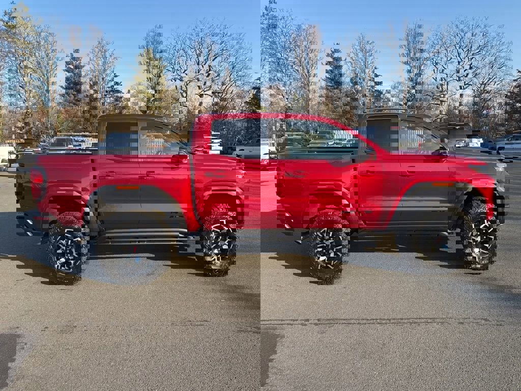 New 2026 GMC Canyon AT4X w/ LPO, Black Badging Package image 8