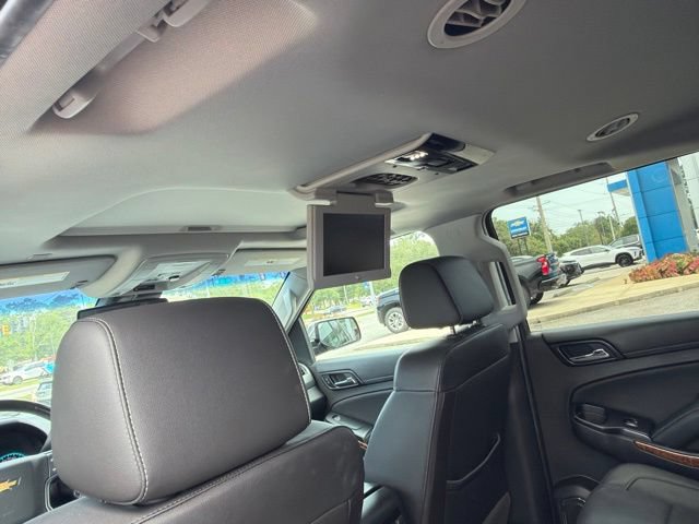 Used 2018 Chevrolet Suburban Premier RWD image 10