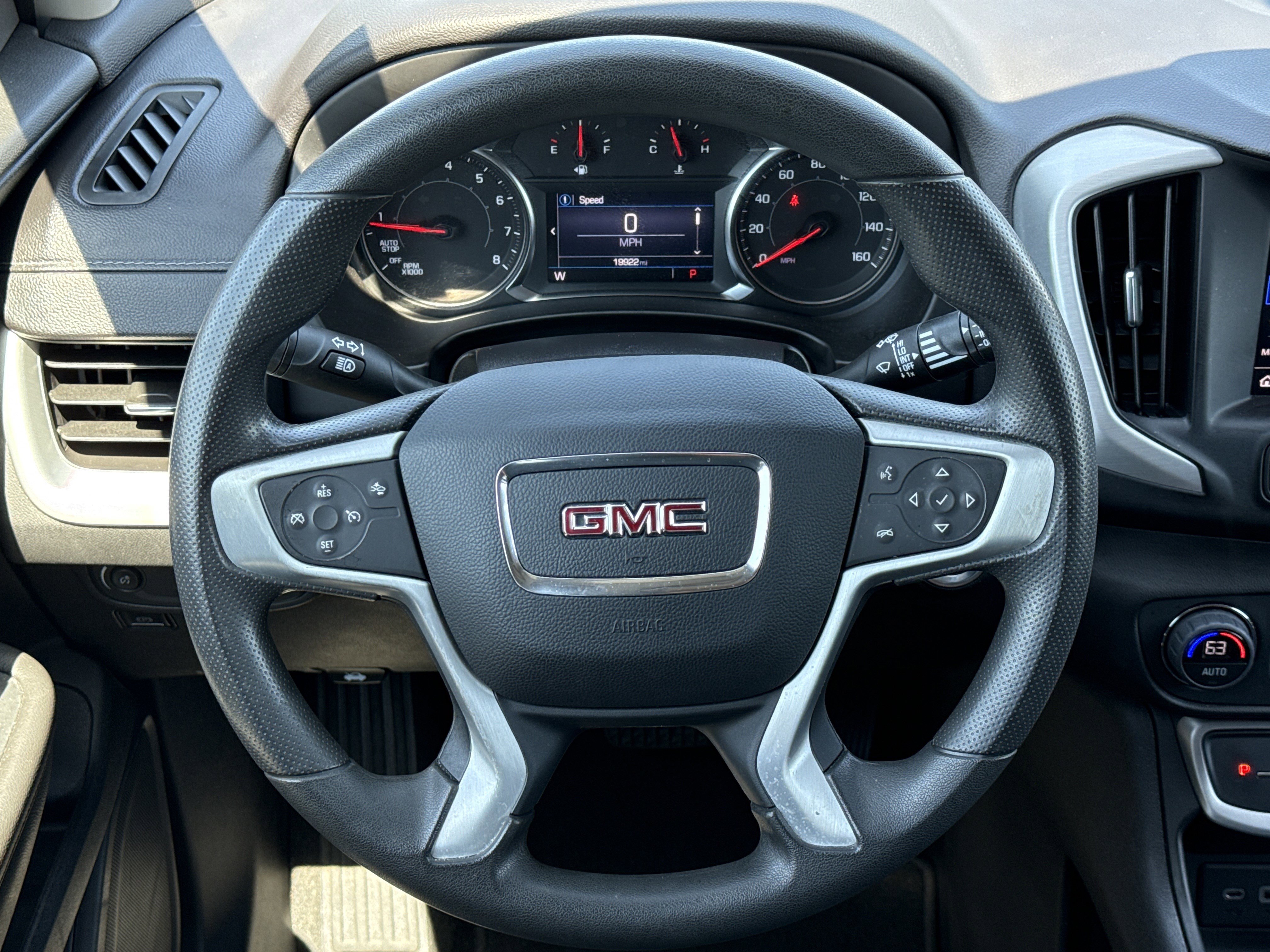 Used 2023 GMC Terrain SLE w/ Driver Convenience Package image 18