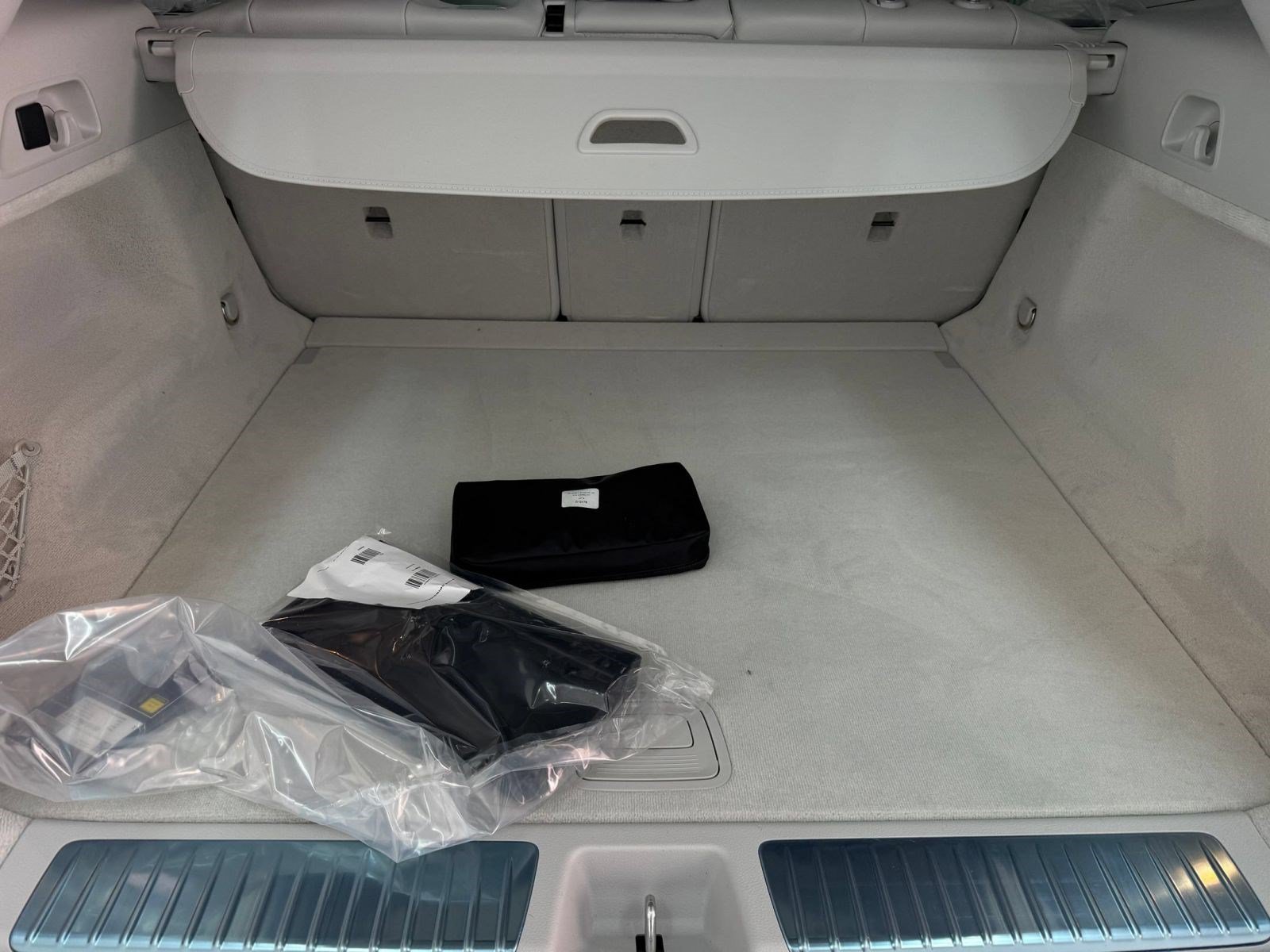 New 2027 Mercedes-Benz EQE 320 4MATIC SUV image 22