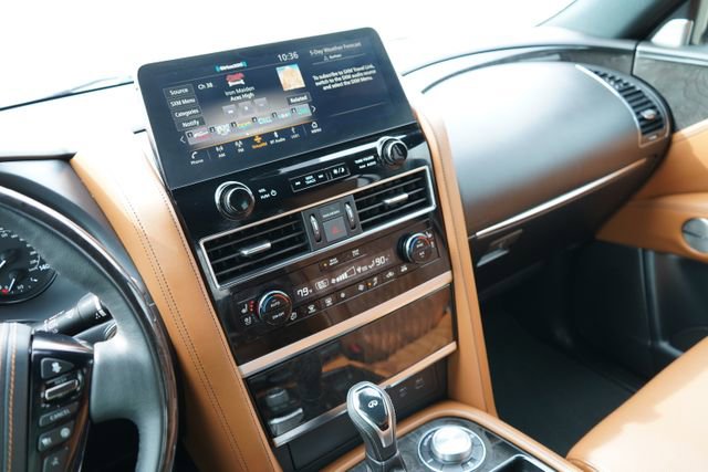 Used 2023 INFINITI QX80 Sensory w/ All-Season Package image 26