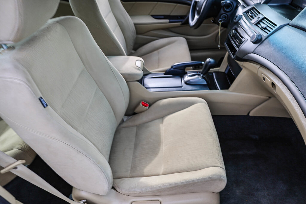 Used 2011 Honda Accord LX-S image 6