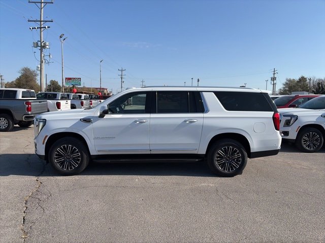 New 2026 GMC Yukon XL Elevation w/ LPO, Floor Liner Package image 3