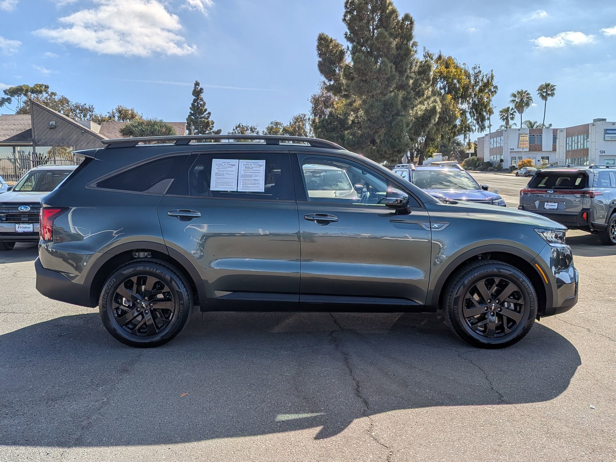 Used 2023 Kia Sorento S AWD/4WD image 5