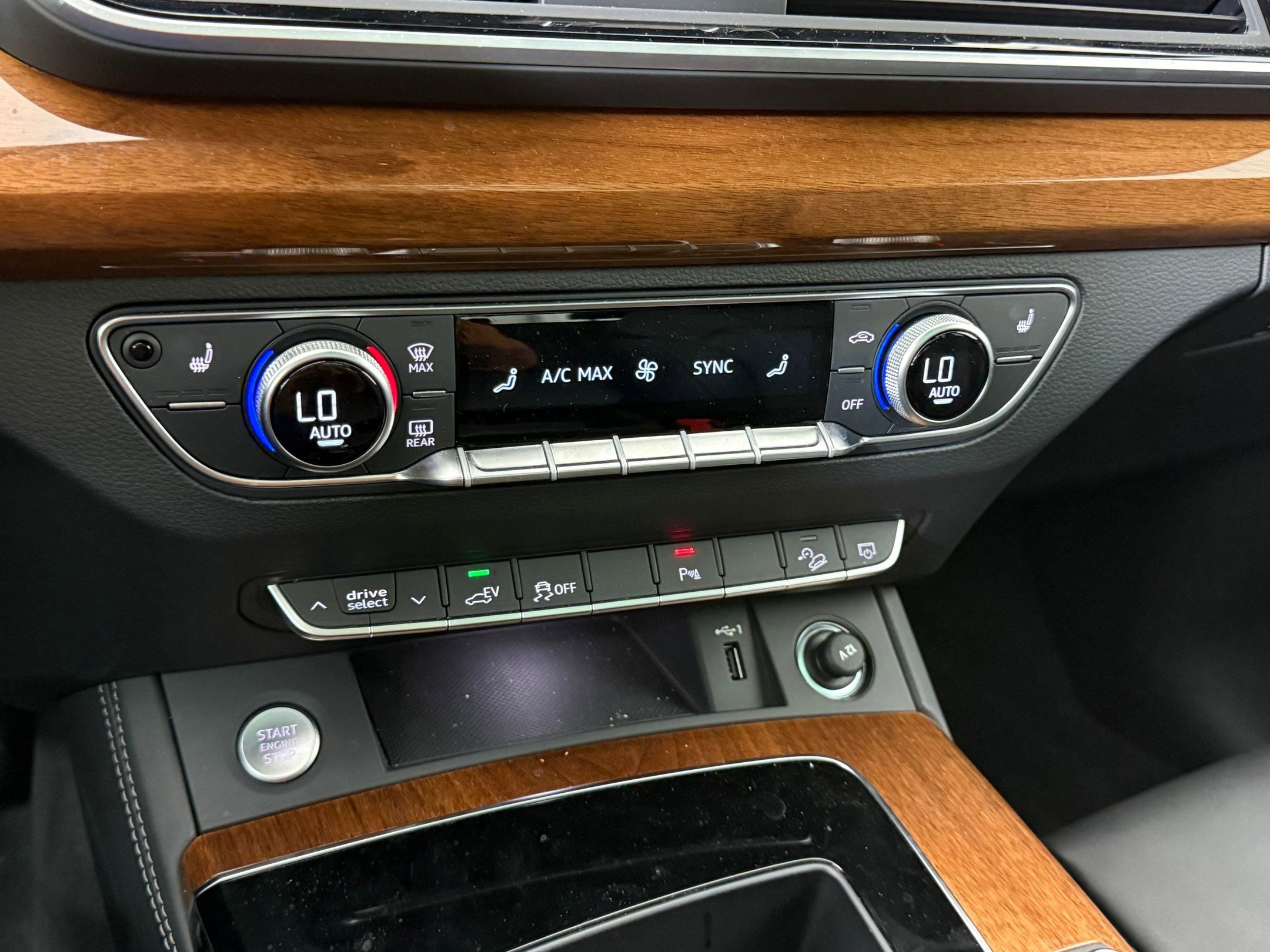 Used 2024 Audi Q5 e Premium Plus image 21