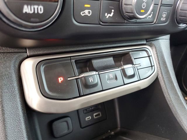 Used 2021 GMC Acadia Denali w/ Denali Technology Package image 27