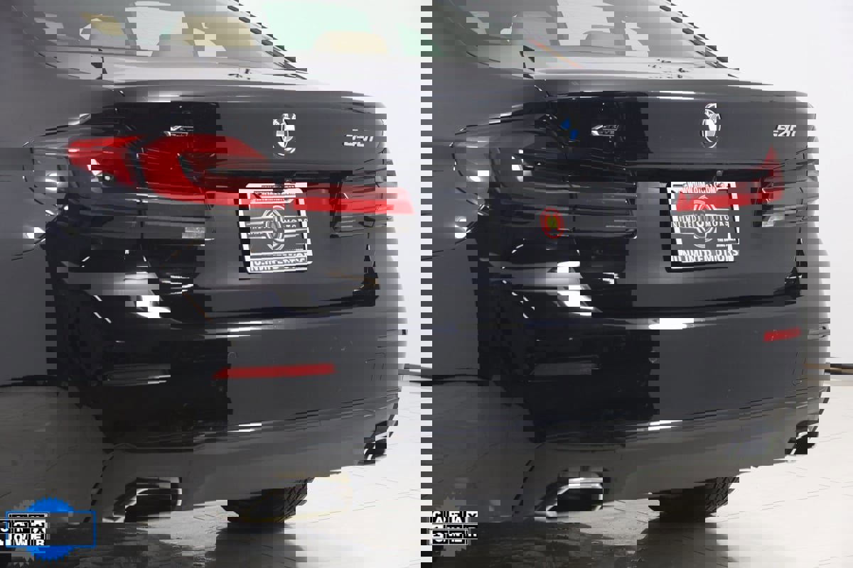 Used 2022 BMW 540i xDrive w/ M Sport Package image 24