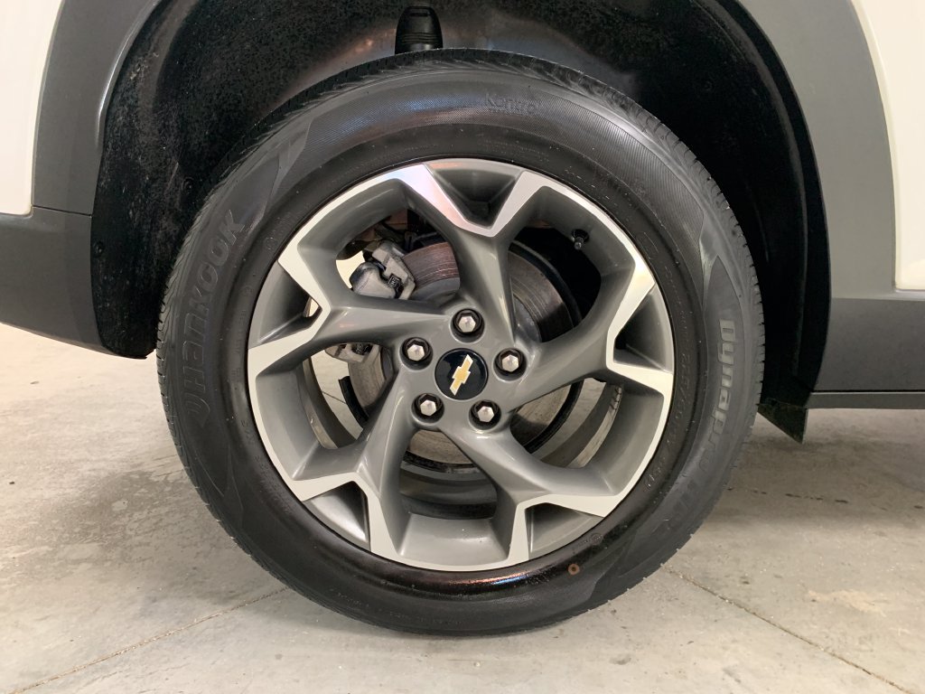 Used 2024 Chevrolet Trax LT w/ Driver Confidence Package FWD image 26