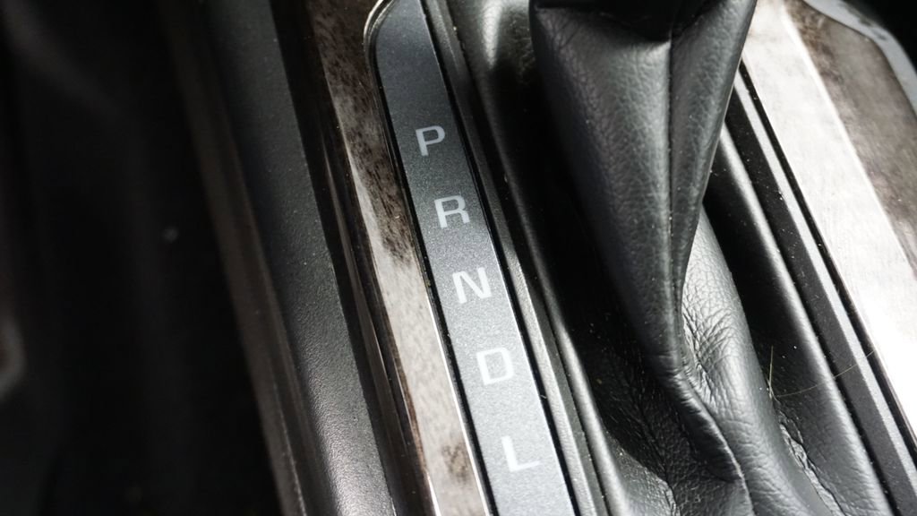 Used 2020 GMC Canyon SLE w/ Elevation Edition image 42