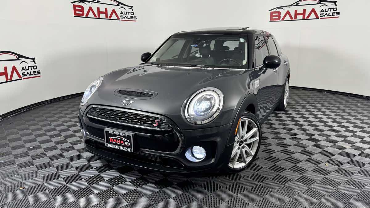 Used 2019 MINI Cooper Clubman S w/ Premium Package FWD image 2