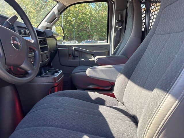 Used 2025 GMC Savana 2500 w/ Driver Convenience Package RWD image 28