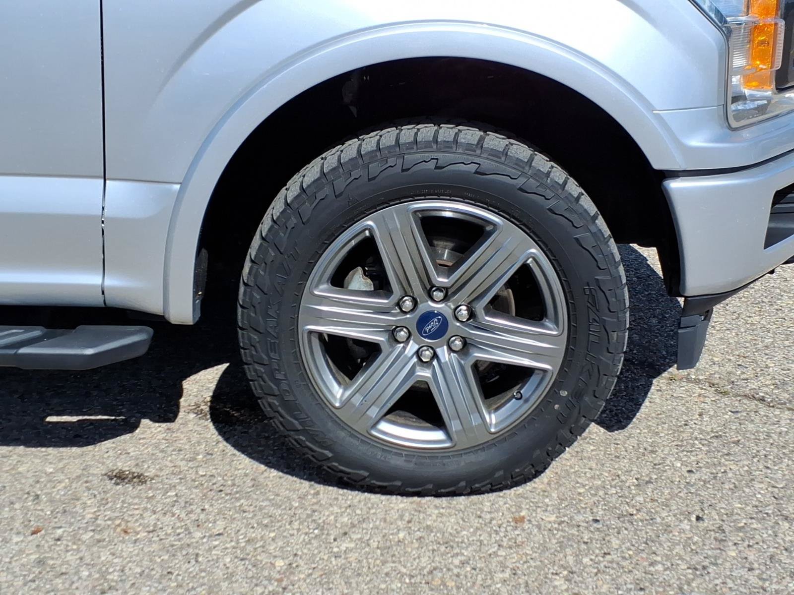 Used 2019 Ford F150 XLT w/ Equipment Group 302A Luxury AWD/4WD image 10