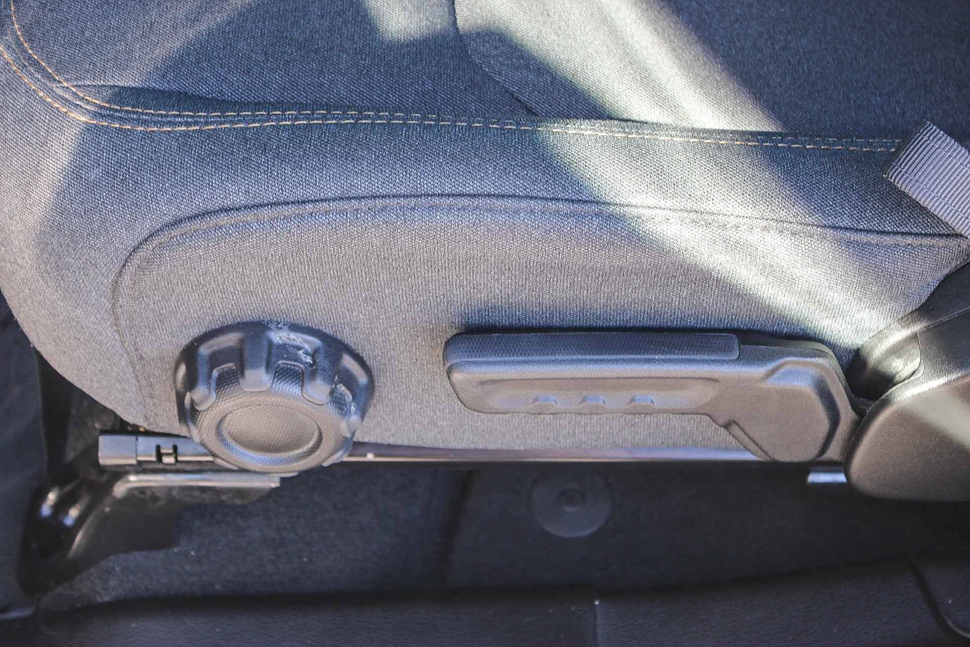 Used 2024 Jeep Wrangler Sport S w/ Technology Group image 22