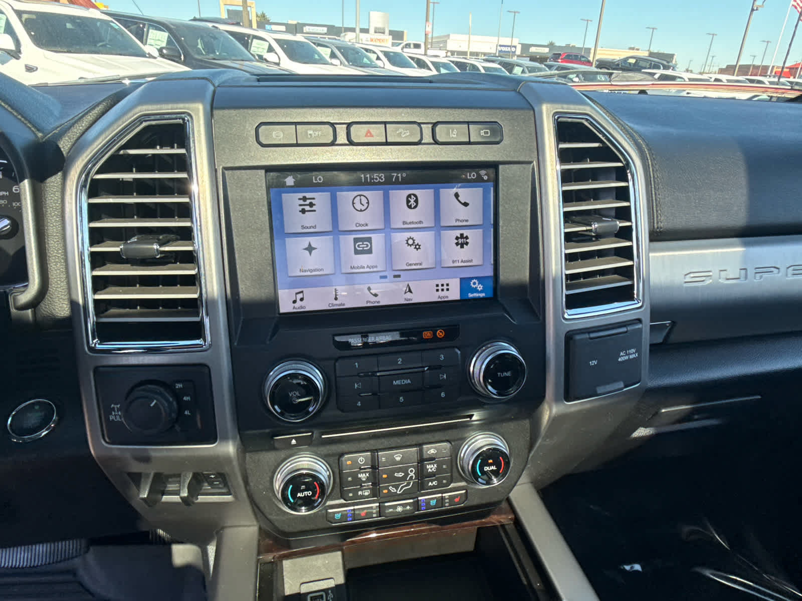 Used 2017 Ford F250 Platinum w/ Platinum Ultimate Package AWD/4WD image 60