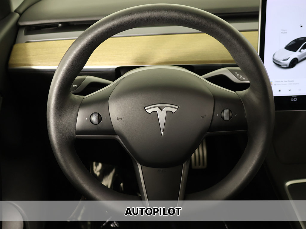 Used 2022 Tesla Model Y Performance AWD/4WD image 3