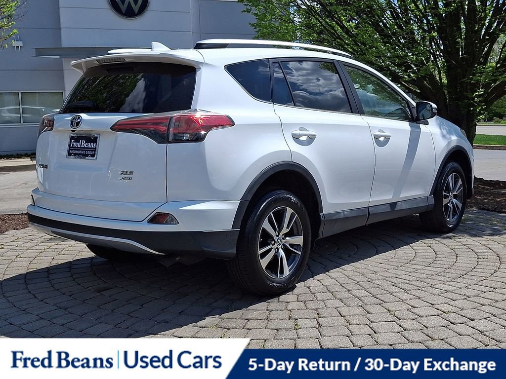 Used 2016 Toyota RAV4 XLE AWD/4WD image 6