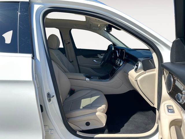 Used 2022 Mercedes-Benz GLC 300 GLC 300 w/ Premium Package Lite image 15