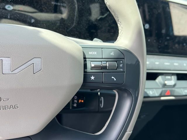 Certified 2025 Kia EV9 Wind AWD/4WD image 23
