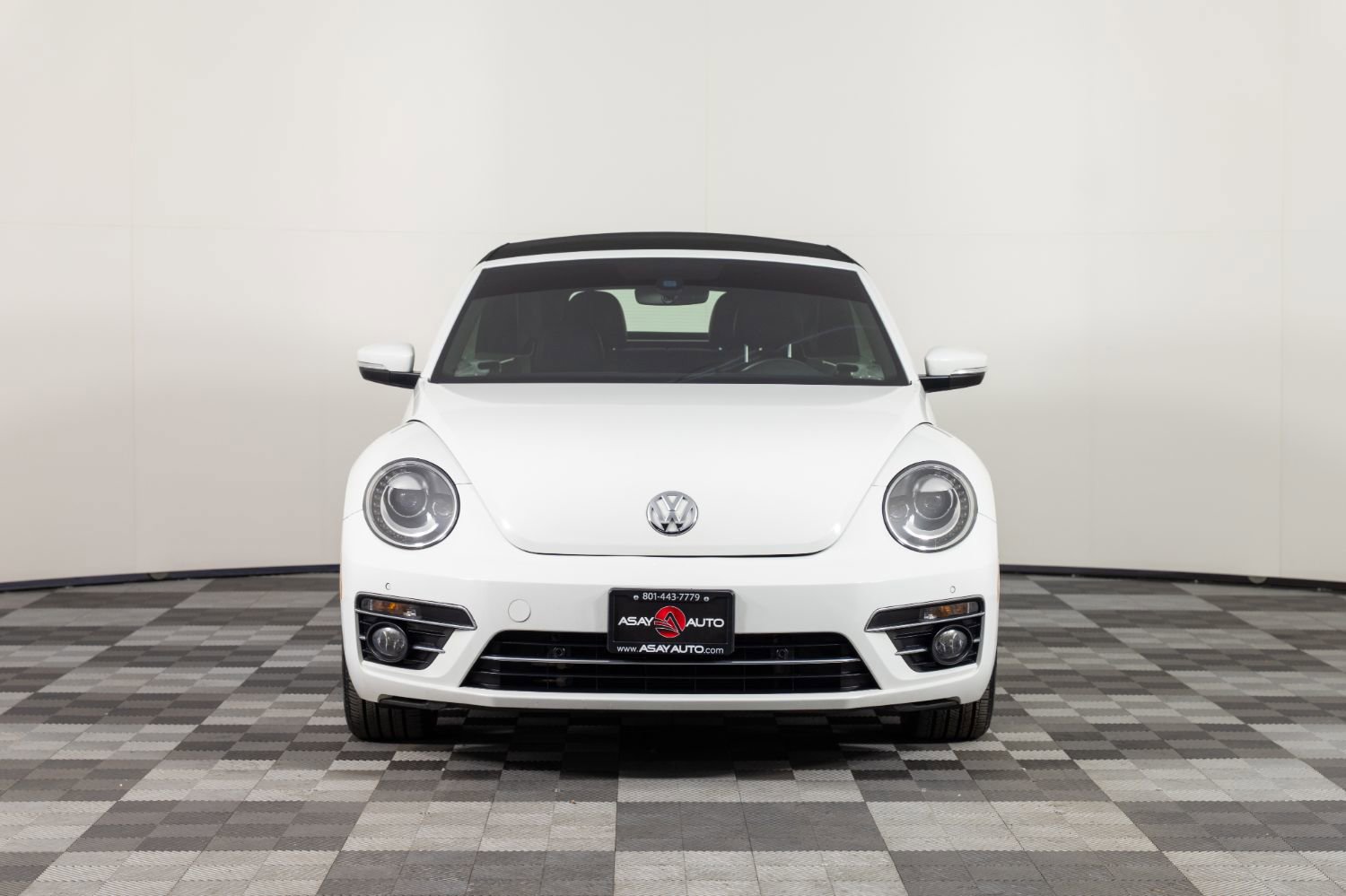 Used 2019 Volkswagen Beetle 2.0T SE w/ SE Premium Package FWD image 12