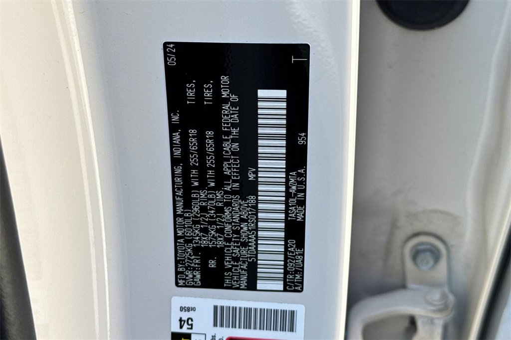 Used 2024 Toyota Grand Highlander XLE image 36