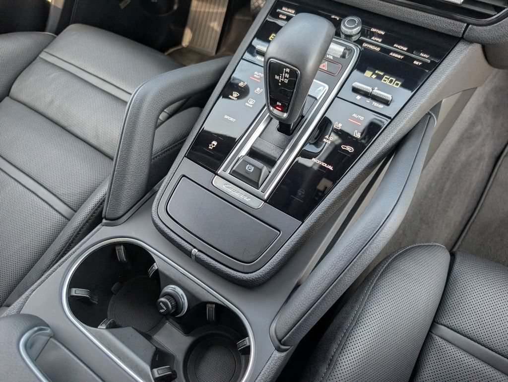 Certified 2023 Porsche Cayenne AWD/4WD image 15