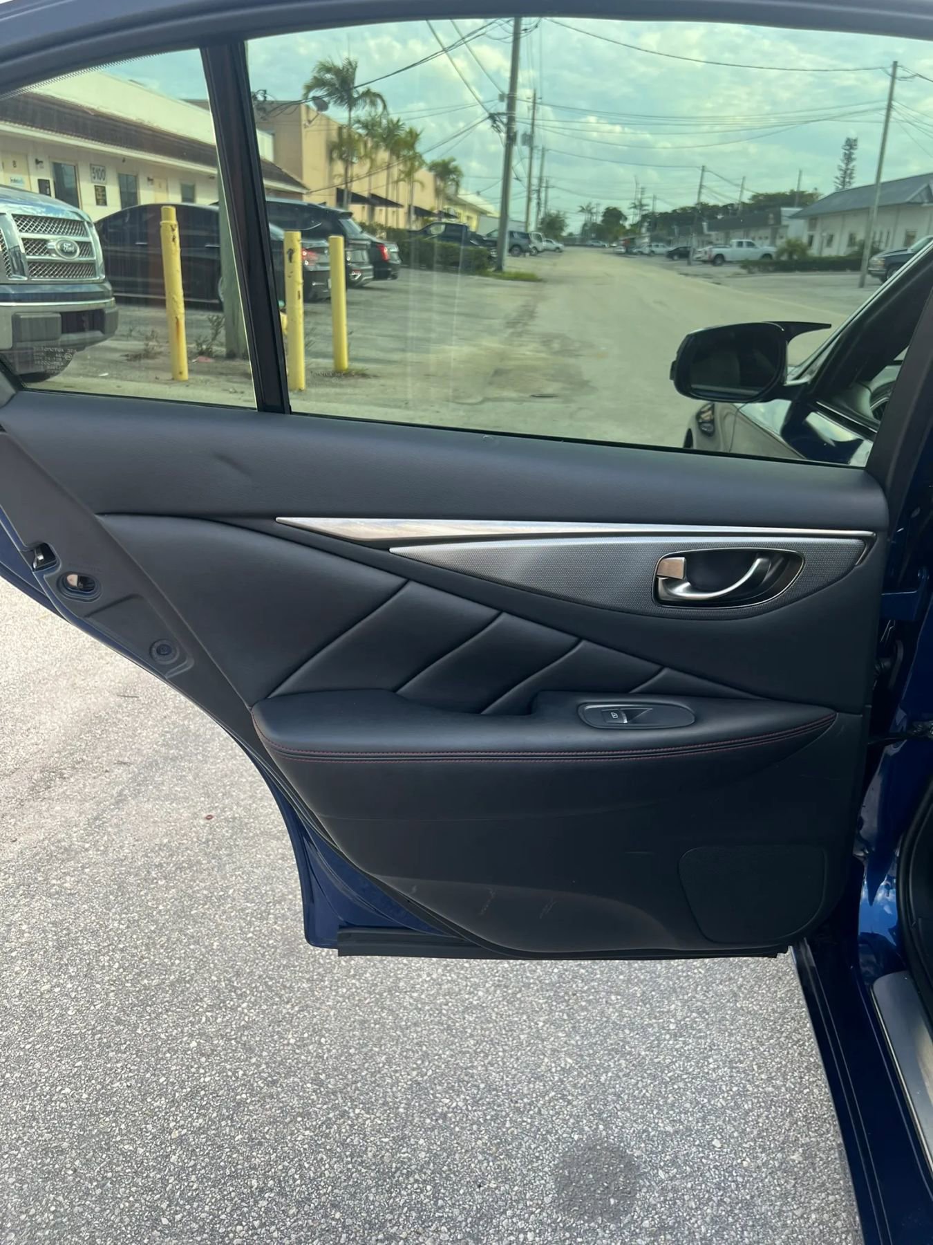Used 2016 INFINITI Q50 Red Sport 400 RWD image 23