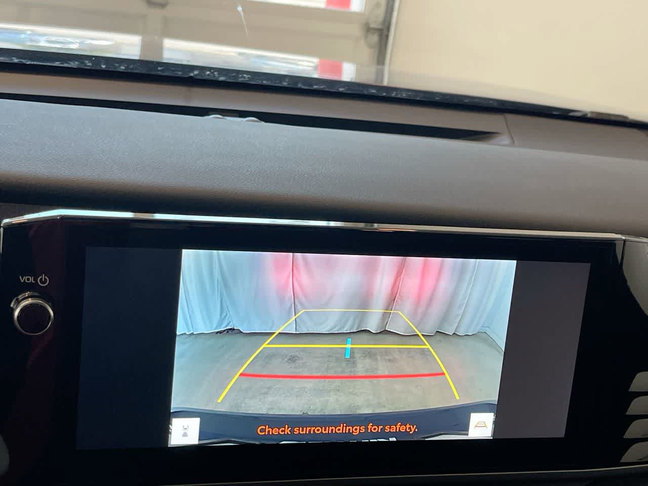 Certified 2025 Toyota Camry XLE FWD image 17