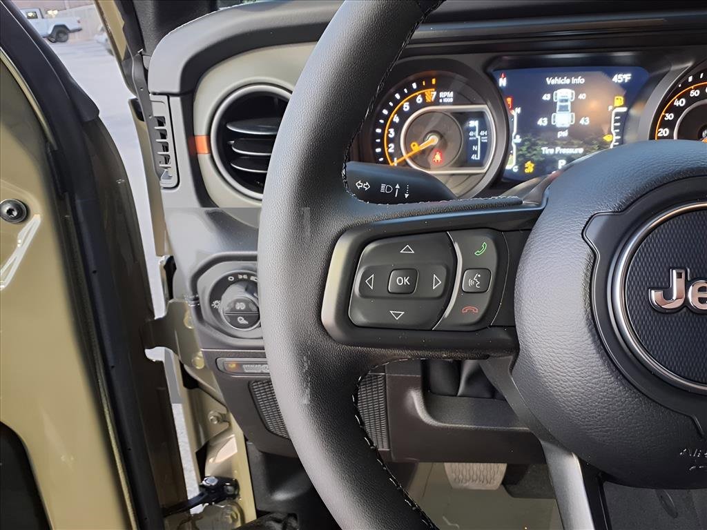 New 2026 Jeep Gladiator Mojave image 16