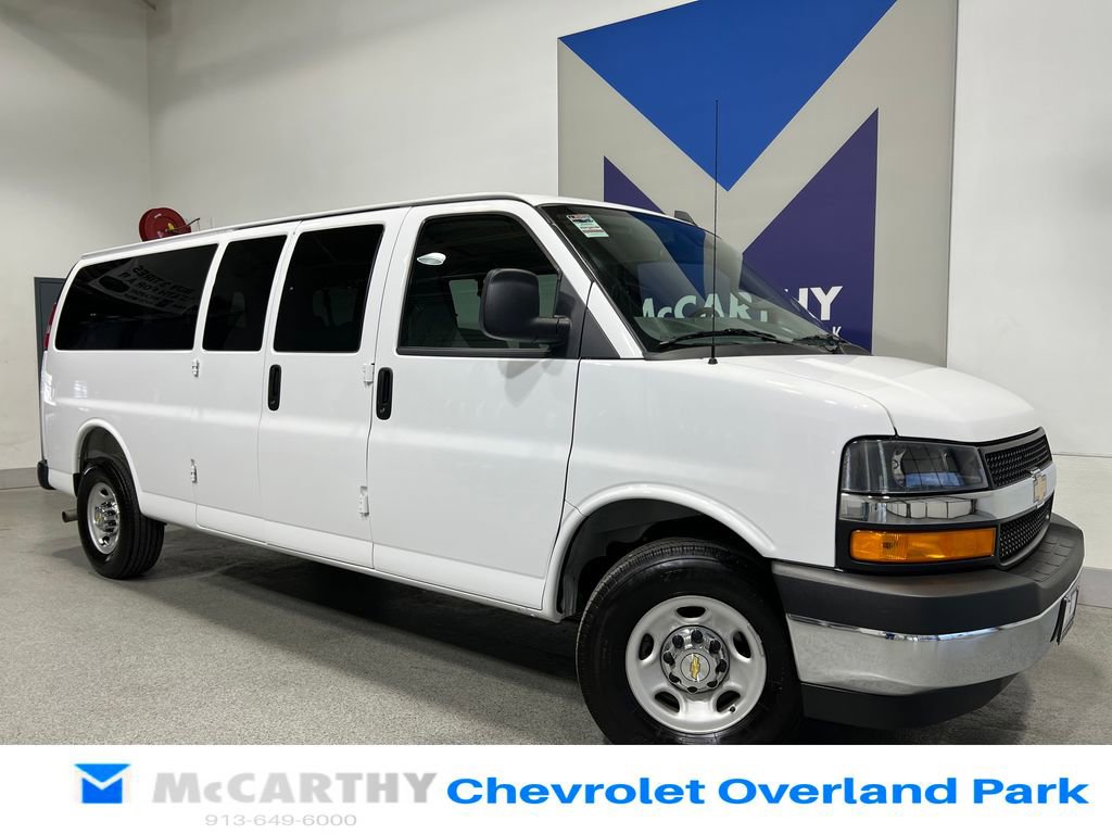Used 2025 Chevrolet Express 3500 LT w/ LT Preferred Equipment Group RWD image 1