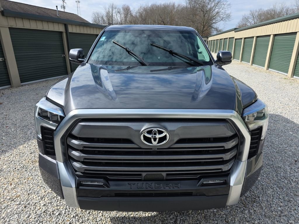 Used 2024 Toyota Tundra Limited AWD/4WD image 11