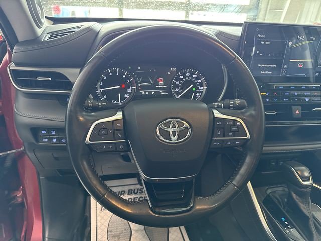 Used 2020 Toyota Highlander Limited image 11