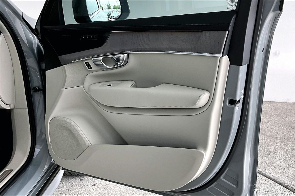 New 2026 Volvo XC90 B6 Ultra w/ Protection Package AWD/4WD image 10