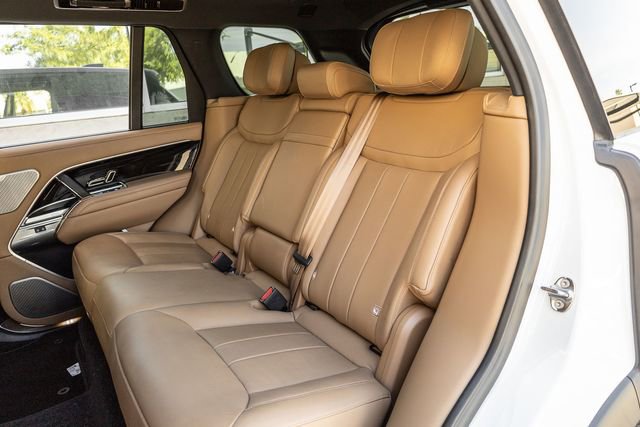 Used 2025 Land Rover Range Rover Autobiography image 14