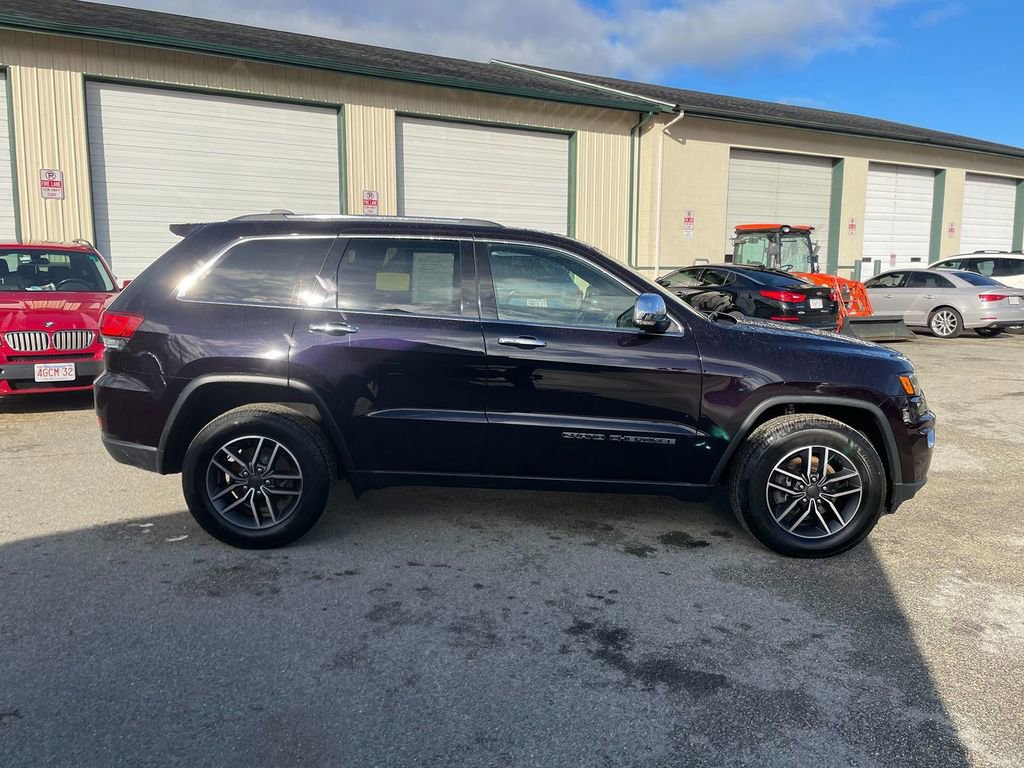 Used 2020 Jeep Grand Cherokee Limited w/ Premium Lighting Group AWD/4WD image 4