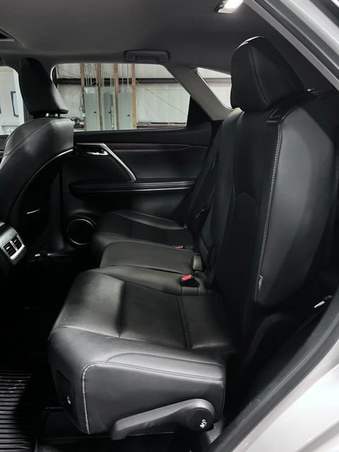 Used 2022 Lexus RX 350L FWD w/ Premium Package image 13