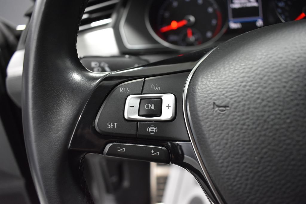 Used 2019 Volkswagen Arteon SE FWD image 25