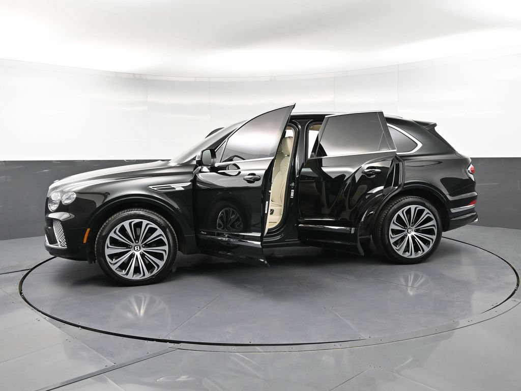 Certified 2024 Bentley Bentayga AWD/4WD image 41